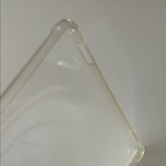 Fire 8” Tablet Clear Protective Case - Picture 5 of 5